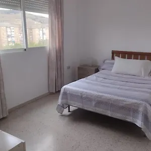 Spacious With Private Key And Wifi Privatunterkunft